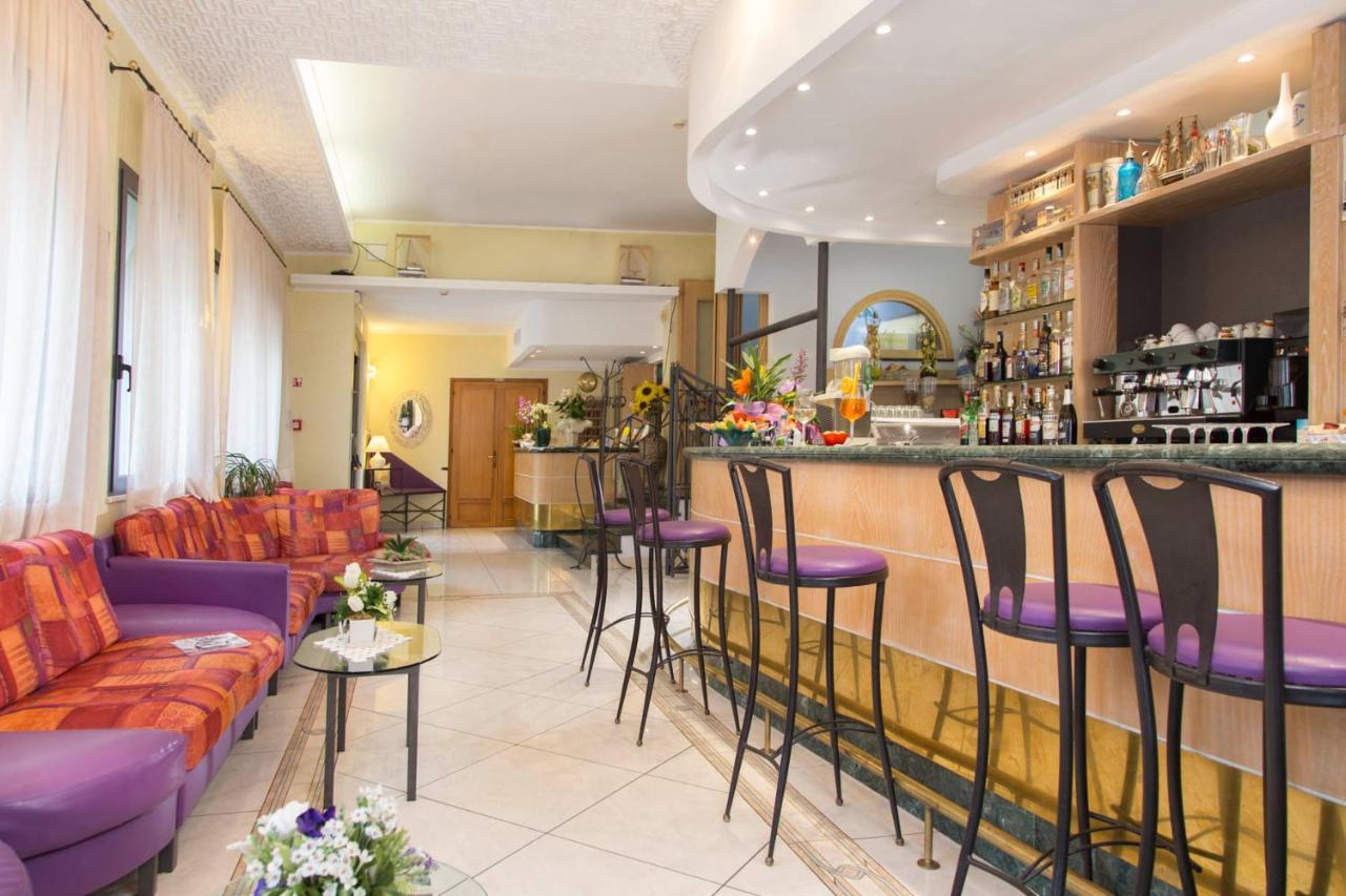 Hotel Franca Bellaria-Igea Marina Ngoại thất bức ảnh