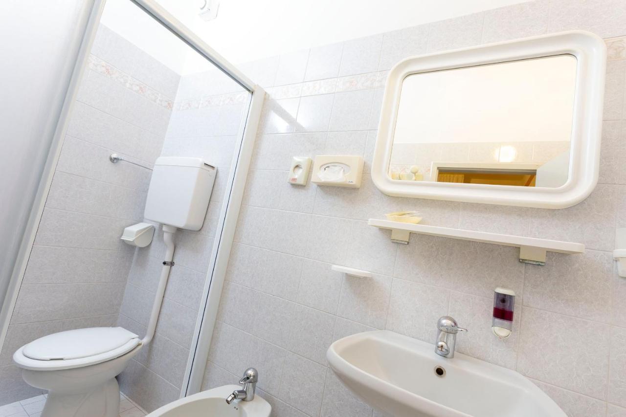 Hotel Franca Bellaria-Igea Marina Ngoại thất bức ảnh
