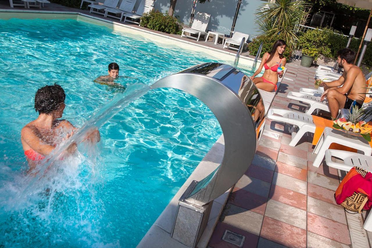 Hotel Franca Bellaria-Igea Marina Ngoại thất bức ảnh