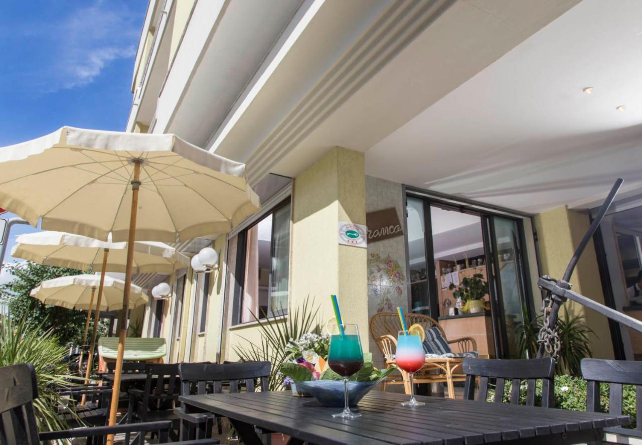 Hotel Franca Bellaria-Igea Marina Ngoại thất bức ảnh
